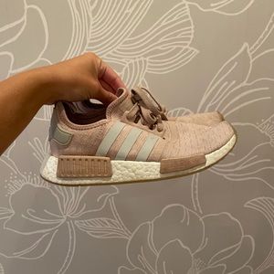 Adidas Sneakers
